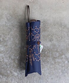 AND WOOL 〈UVカット率99%以上・一級遮光生地・晴雨兼用〉イラカ刺繍の日傘 （折りたたみ傘タイプ）