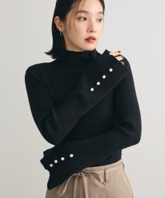 Green Parks ・ｓｗｉｎｇ　ｂｙ　袖パールボタンハイネックニット