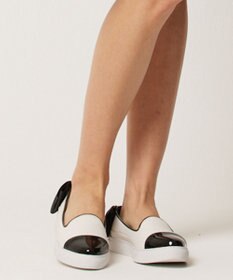 TOCCA BACK RIBBON SLIPON スニーカー