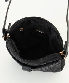 LA BAGAGERIE グリッドキルティングショルダー