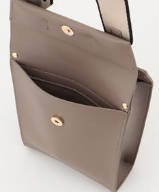 LA BAGAGERIE 【maison vert】 【超軽量！】フラップスマートショルダー