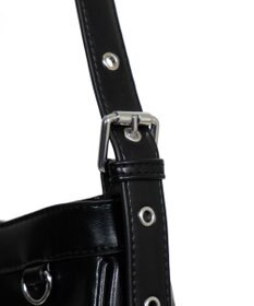 WEGO チャーム付きハトメベルトバッグ