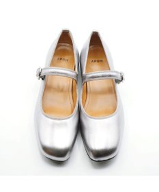 APOM 本革オブリークトゥメリージェーン 20