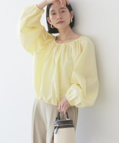 AMERICAN HOLIC イージーケアオフショルダーギャザーブラウス