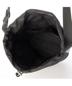 UNBILLION カカトゥ kakatoo / メッシュバゲットショルダーバッグ