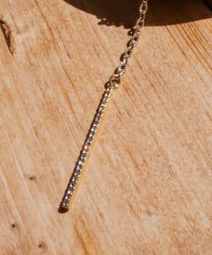 Tiaclasse 【日本製】キラキラ輝く石付きの大人カジュアルなフープ＆バーネックレス