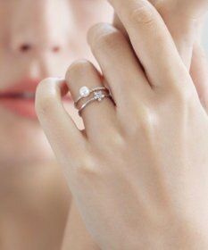 Tiaclasse フラワー＋パールダブルリング