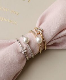 Tiaclasse フラワー＋パールダブルリング