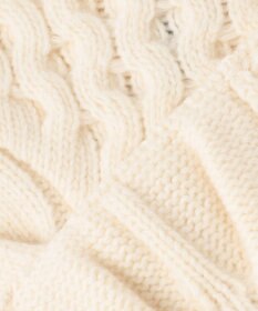 BEIGE， RULE / ウールカシミヤアラン編みクロップドニット