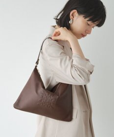 エンボスモノグラム ソフトレザーショルダーバッグ(CE-1547) / russet