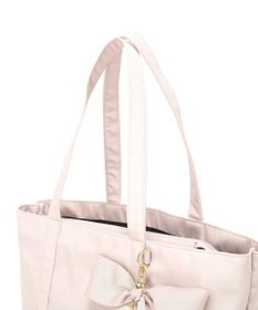 Maison de FLEUR リボンチャーム付きマルチポケットトートバッグ