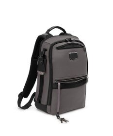 TUMI  メンズ  Alpha Bravo 「ダイナミック」バックパック