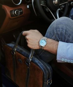 CITIZEN 【“TSUYOSA”Collection】スポーティなケース形状と腕なじみの良い3列バンドで付け心地の良さにもこだわったメカニカルウオッチ