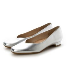 ing <ing>スクエアトゥVカットパンプス