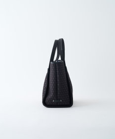 MIYABIYA LAQUOH【撥水加工】篭目柄エンボスボンディングトートL