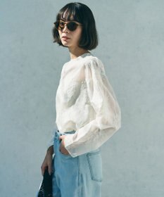 UNFILO L 【前後着用可能の2WAY仕様】ボタニカル エンブロイダリー ブラウス