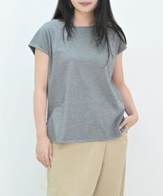 TOQUE 25SS新作〈大草直子さんアドバイザー〉スーピマコットンスムースフレンチノースリーブトップス
