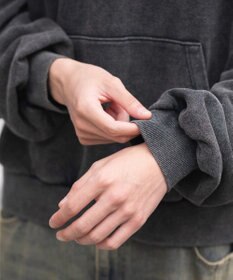 WEGO ショートグラフィックプルパーカー