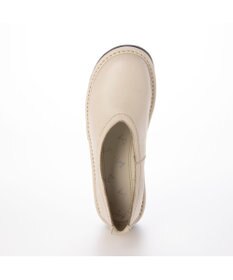 ing <ing>【サスティナブル】深めカットフラットシューズ