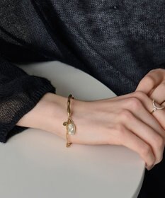 Phoebe フロウラインメタルブレスレット　ゴールド