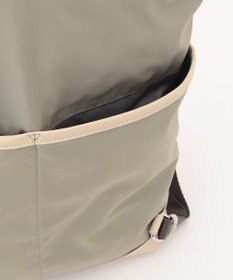 Y'SACCS アシメファスナーポケットリュック