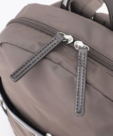 LA BAGAGERIE エナメルアクセントリュックサック