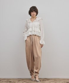 GRACE CONTINENTAL エンブロイダリーフリルブラウス