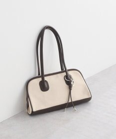 earth music&ecology チャーム付きオブロングボストン