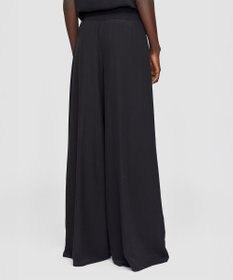 JOSEPH 【FOUNDATIONS】クレープドソワ　ワイドトラウザーズ