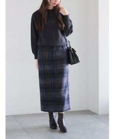 Te chichi シャギーチェックスカート