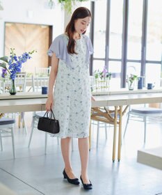 Tiaclasse 【本革】ショルダーストラップ付きスクエアミニバッグ