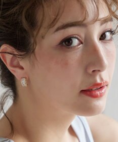 Tiaclasse 【金属アレルギー対応】　クリスタルピアス