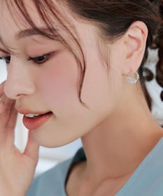 Tiaclasse 【金属アレルギー対応】バタフライサークルピアス