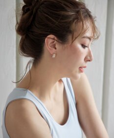 Tiaclasse 【金属アレルギー対応】　クリスタルピアス