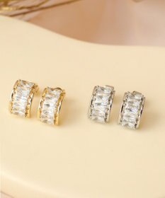 Tiaclasse 【金属アレルギー対応】　クリスタルピアス