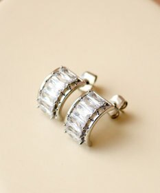 Tiaclasse 【金属アレルギー対応】　クリスタルピアス