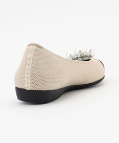 TOCCA 【軽量・撥水・お洗濯可・選べるシュークリップ】steppi×TOCCA BICOLOR POINTED PUMPS パンプス