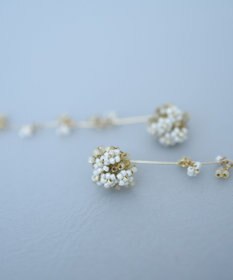 monshiro カモミールフラワーピアス