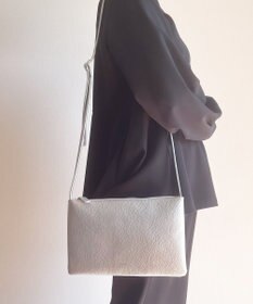 Hekhèr Le Style de Vie 新素材・新色追加【日本製】シュリンクレザー スクエアショルダーバッグ シルバー