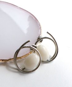 Tiaclasse カラーアクリル＋フープピアス