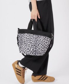LeSportsac BUCKET TOTE/ニュートラルレオパード