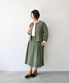muuc 〈遠州織物の工場で織られた上質なコットンコーデュロイ生地〉花刺繍スカート（セットアップ可能）