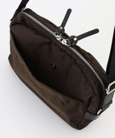 Y'SACCS ダブルポケットベーシックショルダー