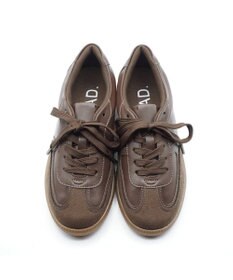 APOM 晴雨兼用　ウォーターレジスト.ジャーマントレーナー