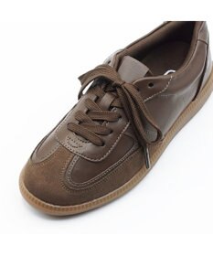 APOM 晴雨兼用　ウォーターレジスト.ジャーマントレーナー