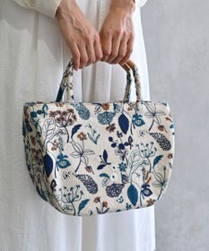 AND WOOL 筆記帳刺繍の半円バッグ