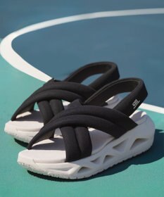 STEVE MADDEN HURDLE 2 クロスクッションスポーツサンダル