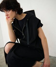 GRACE CONTINENTAL フードノースリーブ トップ