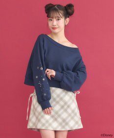 earth music&ecology Disney/キラキラモチーフ刺繍オフショルスウェット