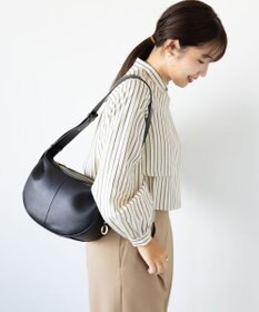 組曲 【人気につき再入荷！】ハーフムーンショルダー バッグ